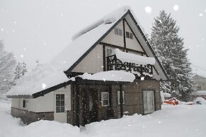 Hakuba Powder Cottages