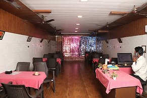 Hotel Geetanjali St Bus Stand Panvel