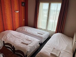 Hôtel Le Lyon Vert Commentry