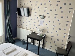 Hôtel Le Lyon Vert Commentry