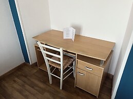 Hôtel Le Lyon Vert Commentry