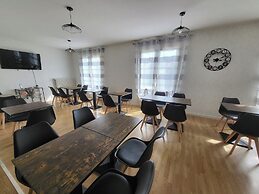 Hôtel Le Lyon Vert Commentry