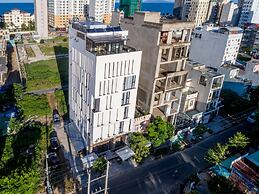 Platinum Danang Hotel