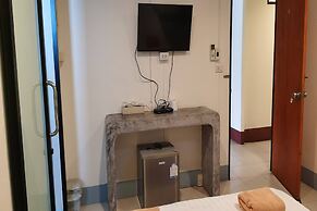 Top Harvest Rental - Hostel