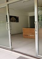 Top Harvest Rental - Hostel