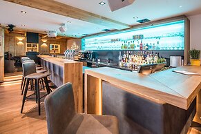 Zur Post & Appartementhaus Kern