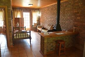 Thaba Tsweni Lodge and Safaris
