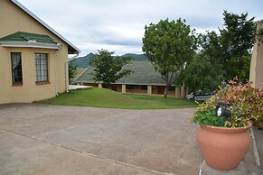 Thaba Tsweni Lodge and Safaris