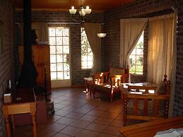 Thaba Tsweni Lodge and Safaris