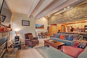 The Lift C212 2 Bedroom Condo by RedAwning