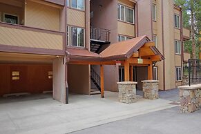 The Lift C212 2 Bedroom Condo by RedAwning