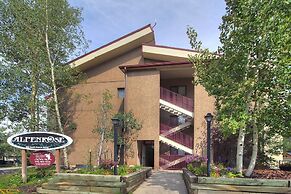 Alpenrose 303 2 Bedroom Condo by RedAwning