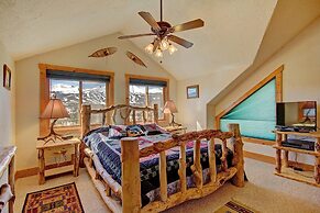 Barton  4 Bedroom Home by RedAwning