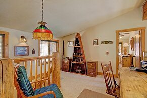 Barton  4 Bedroom Home by RedAwning