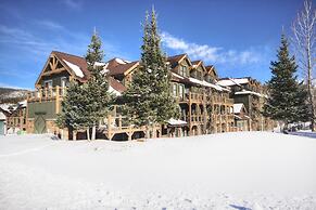 Highland Greens Lodge 210 1 Bedroom Condo by RedAwning