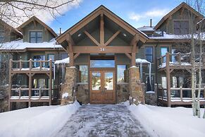 Highland Greens Lodge 210 1 Bedroom Condo by RedAwning