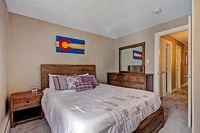 Peak 8 Ge E35 2 Bedroom Condo by RedAwning