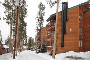 Peak 8 Ge E35 2 Bedroom Condo by RedAwning