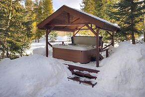 Gold King Lodge 8 Bedroom Home by RedAwning