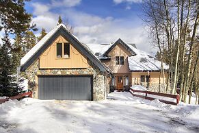 Gold King Lodge 8 Bedroom Home by RedAwning