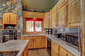 Gold King Lodge 8 Bedroom Home by RedAwning