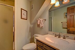 Gold King Lodge 8 Bedroom Home by RedAwning