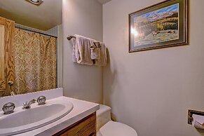 Gold King Lodge 8 Bedroom Home by RedAwning