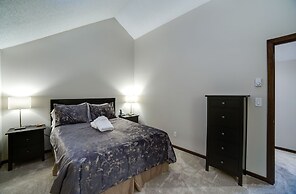 68sw - Fireplace - Washer/dryer - Dishwasher- Sleeps 4 2 Bedroom Home 