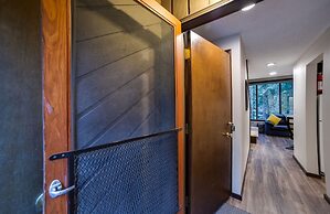 68sw - Fireplace - Washer/dryer - Dishwasher- Sleeps 4 2 Bedroom Home 