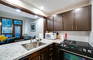 68sw - Fireplace - Washer/dryer - Dishwasher- Sleeps 4 2 Bedroom Home 