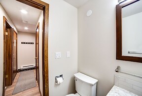 68sw - Fireplace - Washer/dryer - Dishwasher- Sleeps 4 2 Bedroom Home 