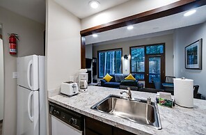 68sw - Fireplace - Washer/dryer - Dishwasher- Sleeps 4 2 Bedroom Home 