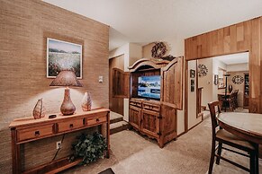 84sw - Sauna - Soaker Tub -  Fireplace - Sleeps 6 2 Bedroom Home by Re