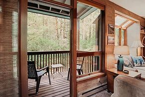 84sw - Sauna - Soaker Tub -  Fireplace - Sleeps 6 2 Bedroom Home by Re