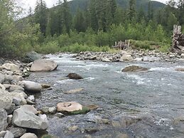 Glacier Springs – Cabin #16 - 1Br Cabin