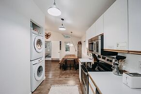 Glacier Springs – Cabin #16 - 1Br Cabin