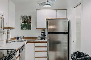 Glacier Springs – Cabin #16 - 1Br Cabin