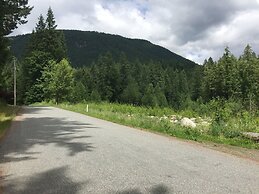 Glacier Springs – Cabin #16 - 1Br Cabin