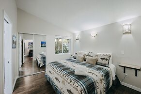 Glacier Springs – Cabin #16 - 1Br Cabin