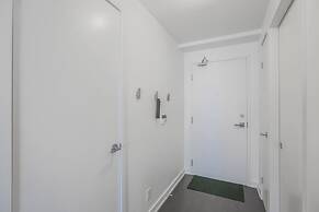 Noel Suites - York and Bremner