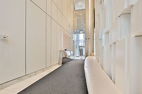 Noel Suites - York and Bremner