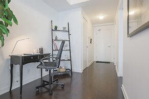 Noel Suites - York and Bremner