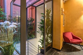 Navona Essence Hotel