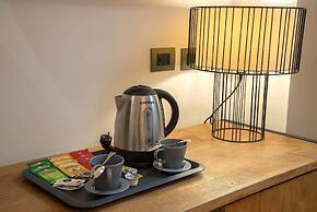 Navona Essence Hotel