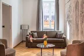 Navona Essence Hotel