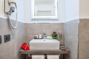 Navona Essence Hotel