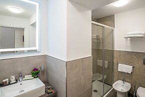 Navona Essence Hotel