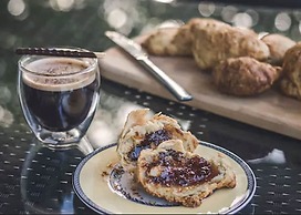 King's Hotel & Residences