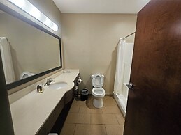 Heritage Place Hotel & Suites