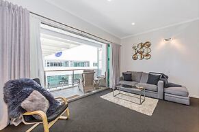 Princes Wharf 1BR Home Away From Home